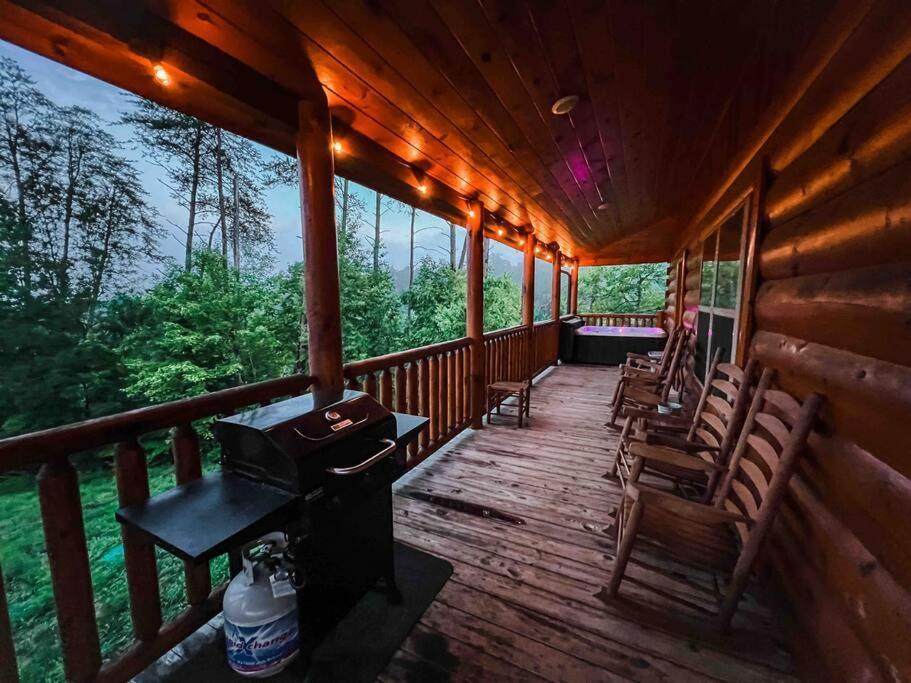 Indoor Heated Pool Hot Tub Cabin Сивиървил Екстериор снимка