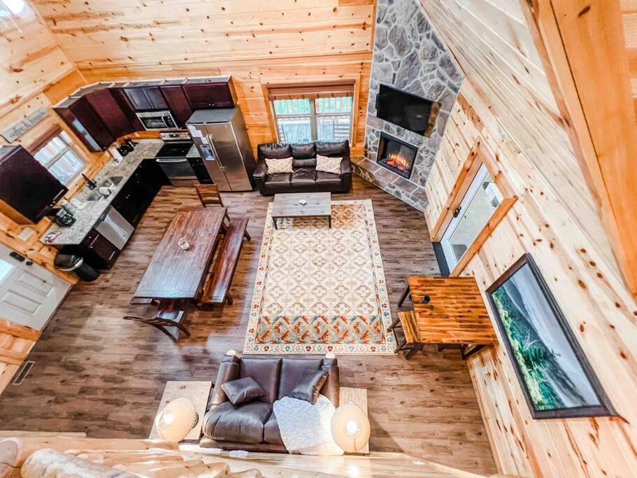 Indoor Heated Pool Hot Tub Cabin Сивиървил Екстериор снимка