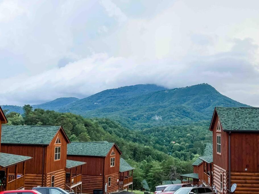 Indoor Heated Pool Hot Tub Cabin Сивиървил Екстериор снимка
