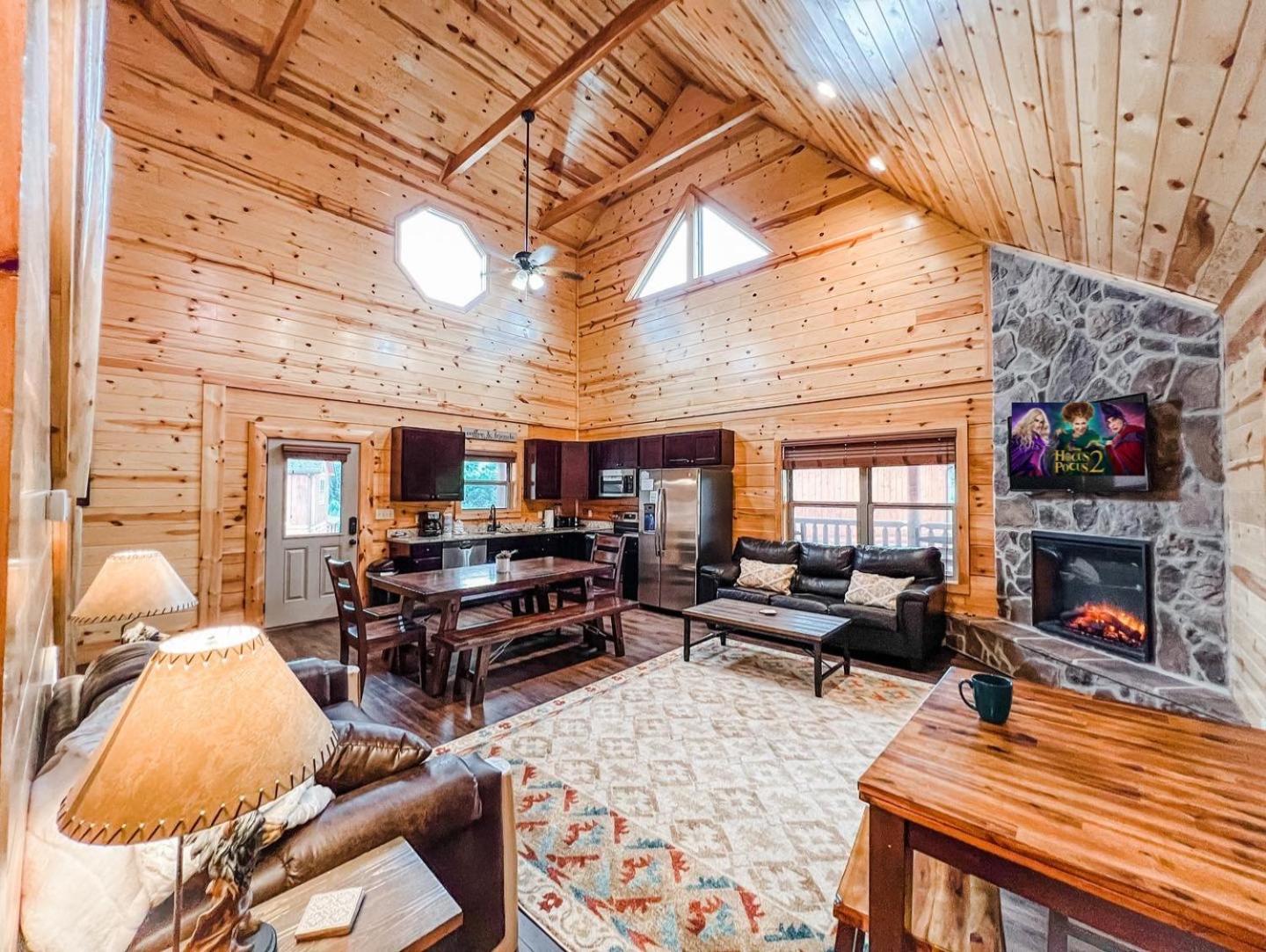 Indoor Heated Pool Hot Tub Cabin Сивиървил Екстериор снимка